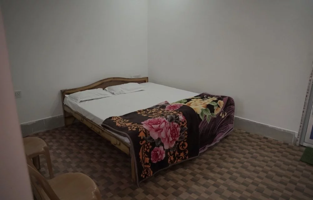Madhu Guesthouse Gallery Pictures